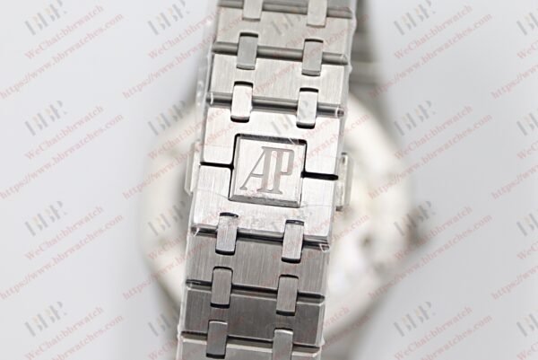 R8 Audeube Royal Oak Tourbillon V2 upgrade, model 26522CE.00.1220TI.01 - Image 9